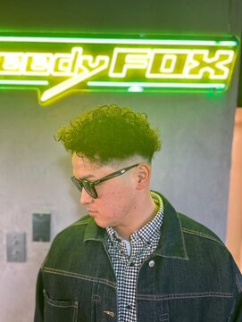 グリーディーフォックス 代々木(Greedy FOX) 波巻き/ハイライト/マッシュパーマ/ウルフ[シェービング]