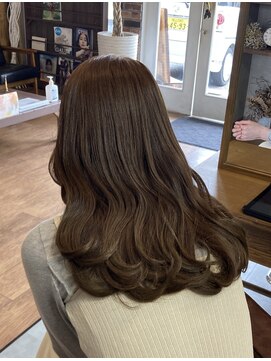 ビュートヘアー(Viewt hair) 【viewt hair】ヘーゼルベージュ×くびれ巻き 福山市