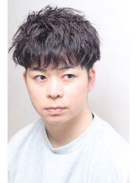 ミルトニア(MILTONIA) 影に潜むシャドウパーマツーブロックビジネスカジュアル