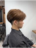 毛流れセンターパート/刈り上げ高め