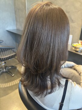 ユウシヘアー(Yushi Hair) ミディアムレイヤー