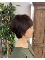 アダ(ADA)&nbsp;大人カラーで落ち着いた雰囲気に♪