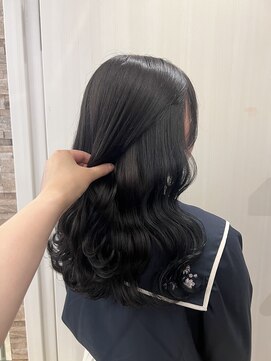 キャラ 池袋本店(CHARA) 就職活動中の方必見！インナーカラーを一時的に地毛風に♪