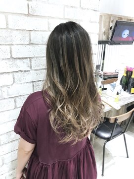 フェリア 渋谷(Feria) 【Feria 渋谷】ナチュラルバレイヤージュ☆渡邉悟