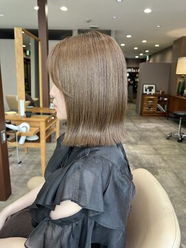 インビテーション 名古屋(invitation) オリーブベージュ（明るめ）