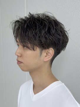 ボンドストーリールミエール(Bond Story lumiere) 名駅刈り上げシースルーラウンドマッシュ無造作緩め波巻きパーマ