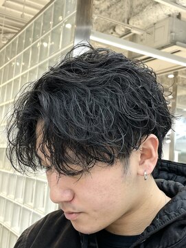 フィフスパーク(fifth PARK) 渋谷波巻きツイストスパイラル束感ルーズパーマメンズカット色気