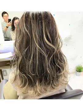 シエン 本店(CIEN) コントラストバレイヤージュ