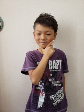 美容室イーナ(e na) 小学生なら、アシメもオッケー♪