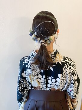 ブラウ ネイル パーティー(Blau Nail Party) ローポニーアレンジ