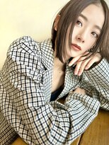 ミラバイグリーン(Mira by green)&nbsp;大人可愛い20代30代40代黒髪前下がりショートボブ丸みショート