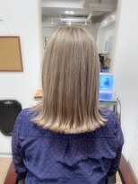 エニィ 池袋西口(Any)&nbsp;トリプルカラー シルキーベージュ　ぷっつんボブ　w007