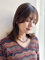 ビュートリアム265(BEAUTRIUM 265) ミディアムレイヤー/レイヤーカット/銀座/外はね/くびれヘア