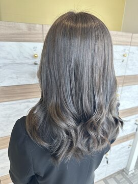 アース オーセンティック 岡山表町店(EARTH Authentic) 白髪染めハイライト