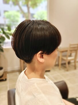 セントロバイゼクト(centro by zect) マッシュ風ショートボブ