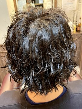 ミリオンバックス 上野(Million Bucks) ニュアンスウェーブマッシュ<理容室>[メンズ/シェービング/上野]