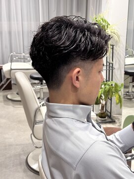 インヤン 下北沢(Yin Yang) 大人の刈り上げショートパーマ