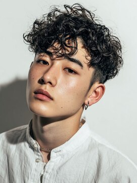 ザスカイ(THE SKY) メンズパーマ/フェザー/ツイスト/スパイラル/ニュアンスパーマ