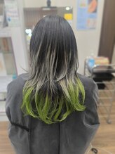 美容室 アンジェ(Ange)&nbsp;シルバーとイエローグリーンのエンドカラー