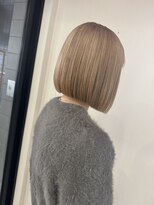 キャロル(CAROL)&nbsp;ぱっっとボブ　ブリーチベージュ