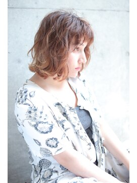 ファム(FAM) くせ毛ウェーブミディ