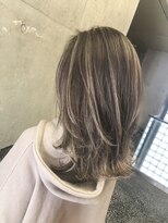 キー(kｅｙ)&nbsp;グレージュ