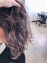 エミィ(emme)&nbsp;スタイル28［立川/立川駅/立川南口/髪質改善/イルミナカラー］