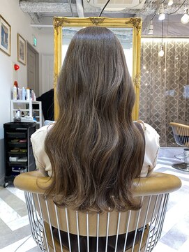 ロンドアベニール 北千住(Lond avenir) 韓国風レイヤー　クリアベージュ　西田大樹