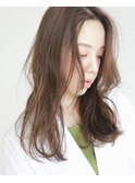 ふわっとなびくレイヤーロング　似合わせカット