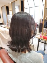 ラッシュ(rush)&nbsp;切りっぱなしボブ / ウェーブ巻き/ 顔まわりカット