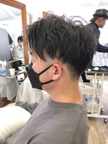 ヘッズ 本八幡店(HEADS)&nbsp;MEN'S HAIR  センターパート　ツイストスパイラル　コンマヘア