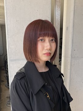 アイナ(AINA) ピンクベージュボブ