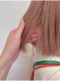 ピンクベージュ