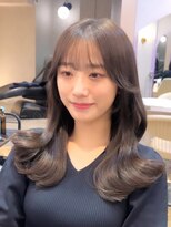 シースルーバング×韓国風顔周りは韓国風くびれヘア