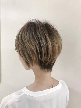 アイズ(I's) コンパクトショート×デザインカラー