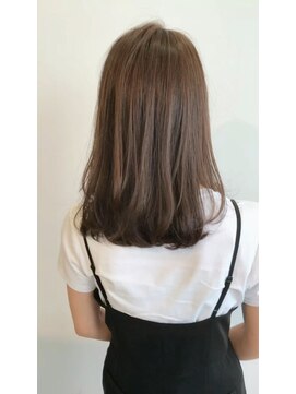 クールブ(Courbe) ラフ感が可愛い♪ミディアムレイヤー