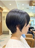 カールセミディシアカラー姫カットダークアッシュショート