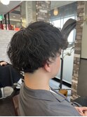 波巻きツイストスパイラルパーマツーブロック刈り上げ