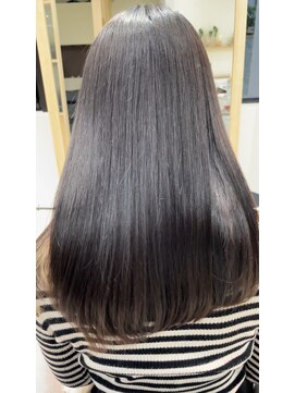 アム 表参道(am) 小顔薄めバンググレージュレイヤーロング前髪パーマ黒髪