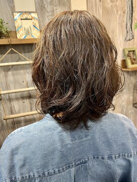 ウッドストック(Wood Stock) ふんわりレイヤーボブスタイル♪