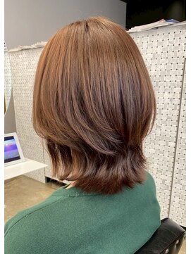 アコロン 武蔵小杉(acoron.) 動きとツヤを仕込んだ大人レイヤースタイル　武蔵小杉