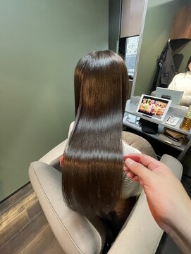 イム 博多 祇園(im) 艶髪ロング