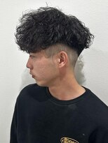 リオールバイニアウ(RE:ALL by Niau) メンズスペインカールプードルパーマラフパーマ刈り上げ新田