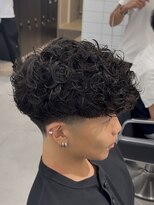 グルーマーズクレッジ 渋谷店(GROOMER/S CREDGE) men's/メンズ/メンズカット/刈り上げセンターパート/渋谷