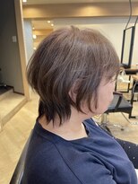 アールヘア(ar hair)&nbsp;【茨木　白髪ぼかし】ショートウルフ×白髪ぼかし