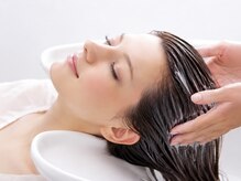 チャーム ヘア リゾート(charm hair resort)の雰囲気(髪質改善トリートメントでうる艶髪に!)