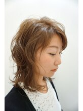 ヘアメイク パレット くびれミディ