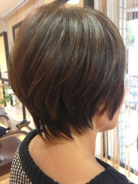 カズ 中津店(KAZU) 30代40代の大人女性にオススメ上品ショートスタイル