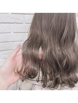 レイリー(Reilly) 【Minami】うるつやグレージュ