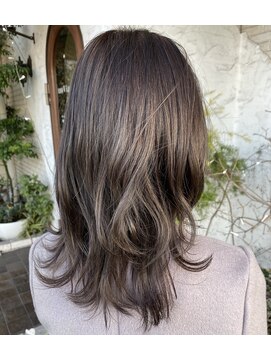 ヴィアンカ(Vianca) ハイレイヤーミディ